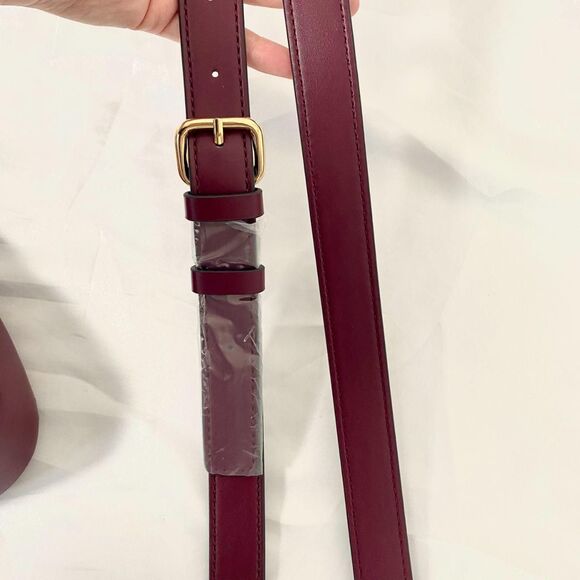 Guess Malva hobo bag Early 2000's Style Mini Shoulder Bag Burgundy Red Gold - Picture 5 of 6